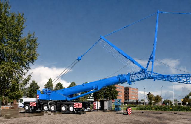 Liebherr LTM 1300-6.2 2020